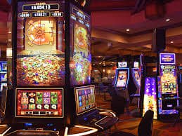 many88 APP တွင် Myanmar ကစားသမားများ Slots Live Casino Sportsbook ကစားနေသောမြင်ကွင်း